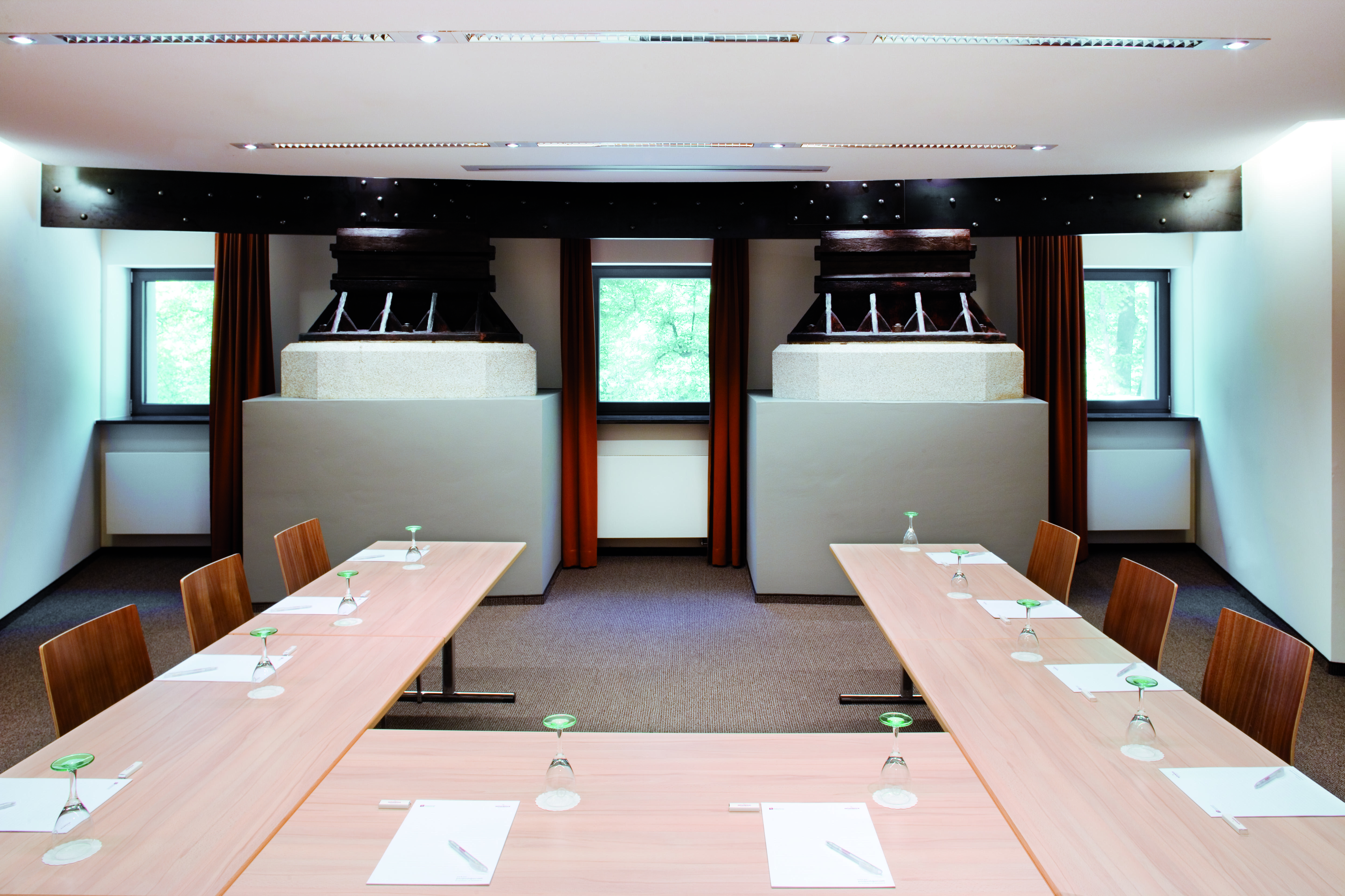 Moevenpick Hotel Hamburg City Bagian luar foto