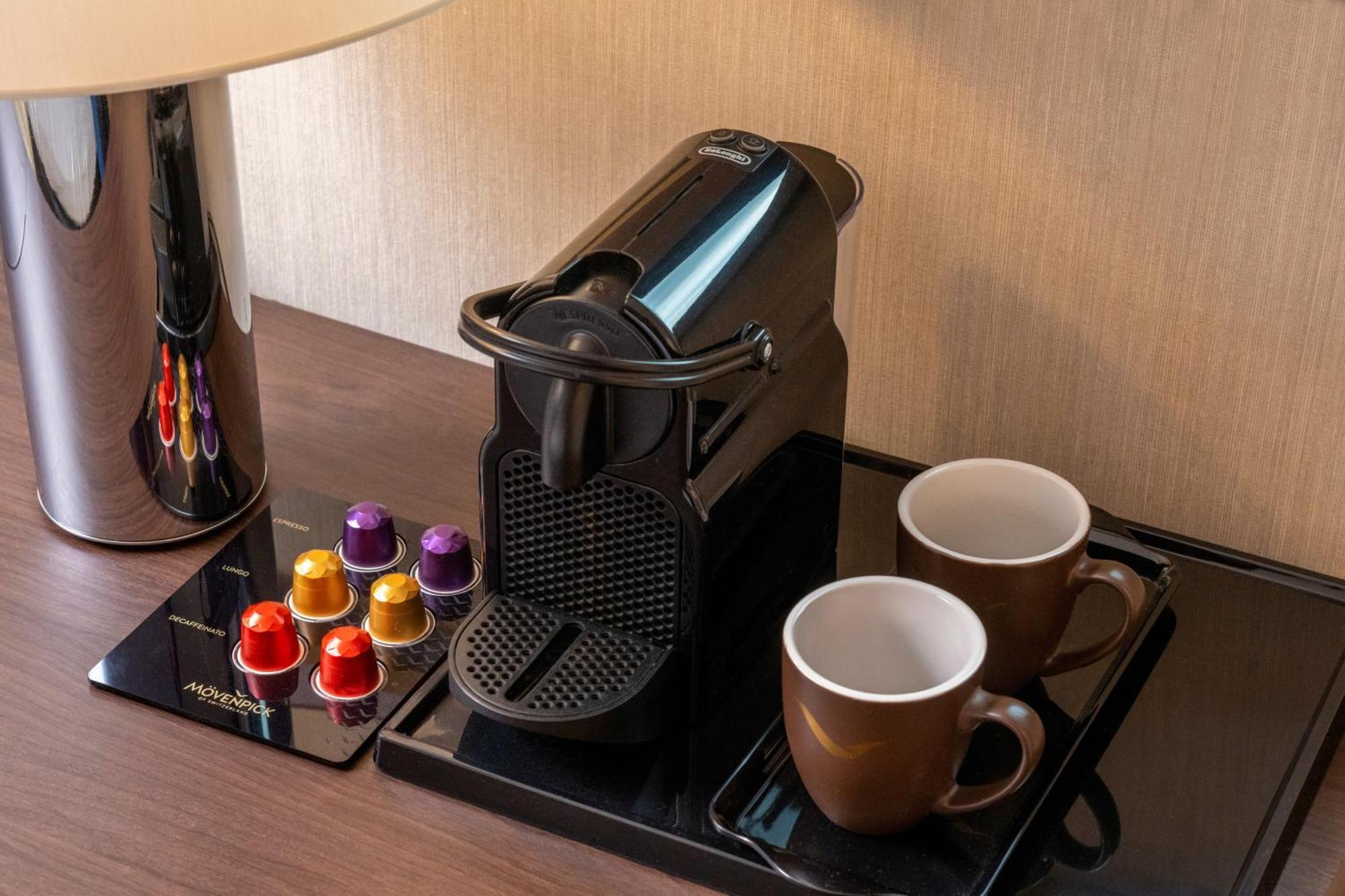 Moevenpick Hotel Hamburg City Bagian luar foto